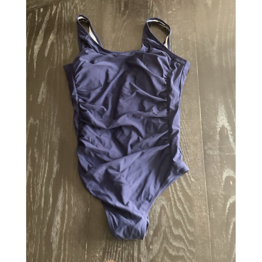 Swimsuit‎ tempt me